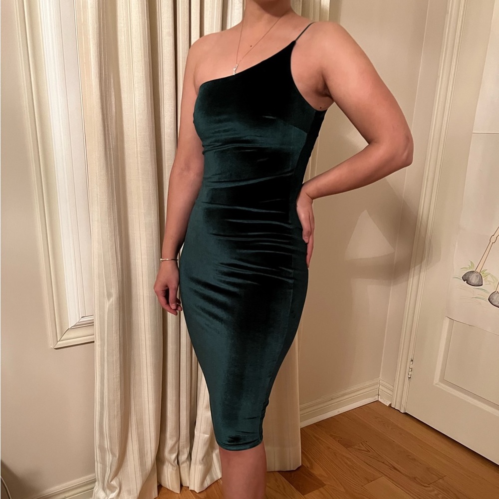 She is us velvet green dress